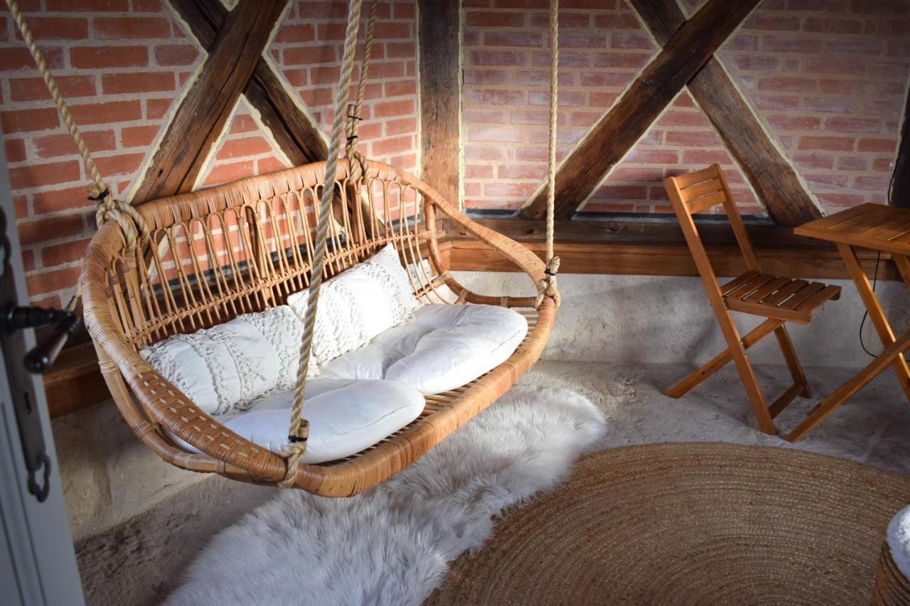 Appartement Classe "La Tour" โดล ภายนอก รูปภาพ